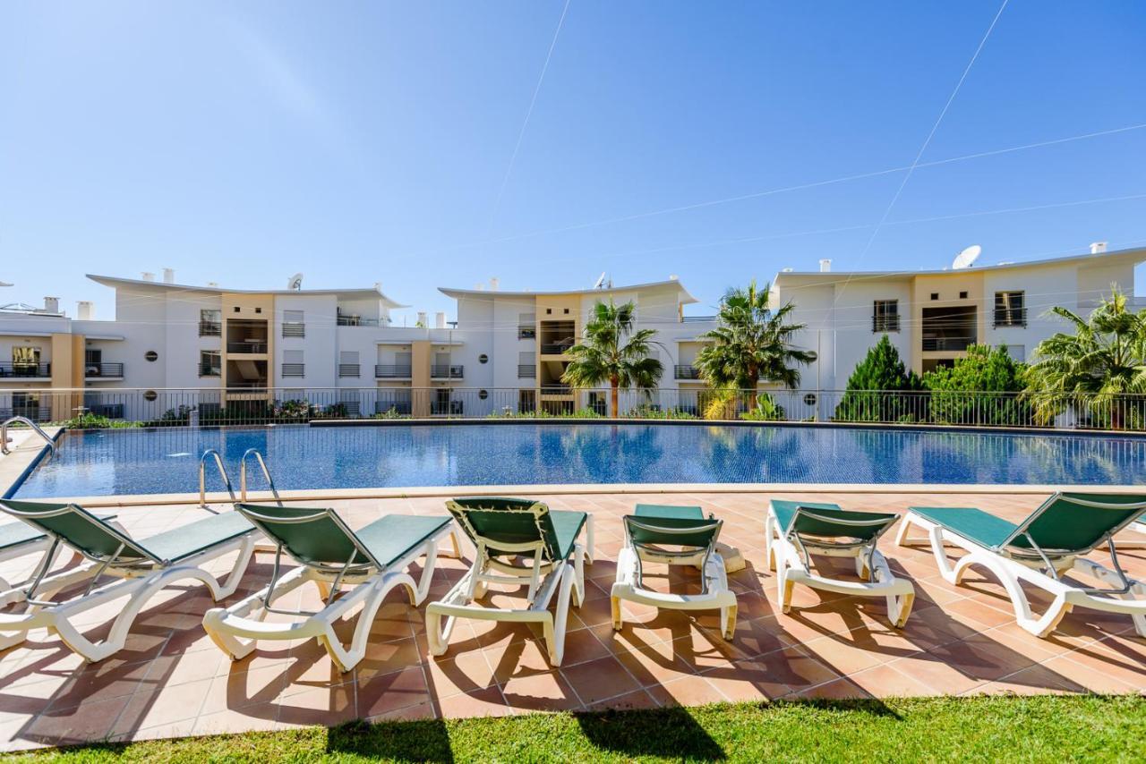 Bnb Homes Ocean View Apartment With Huge Sunny Terrace, 2 Swimming Pools & Tennis Court Albufeira Zewnętrze zdjęcie