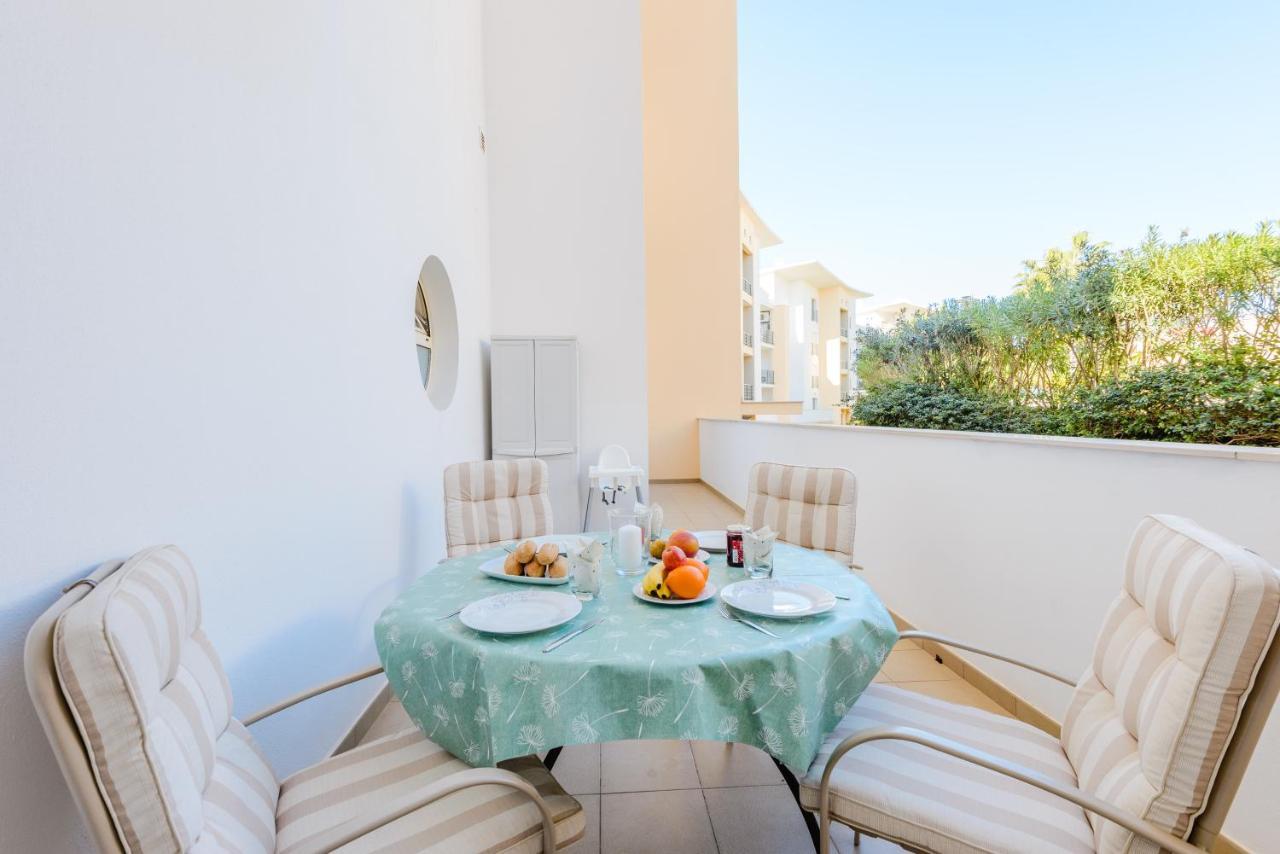 Bnb Homes Ocean View Apartment With Huge Sunny Terrace, 2 Swimming Pools & Tennis Court Albufeira Zewnętrze zdjęcie