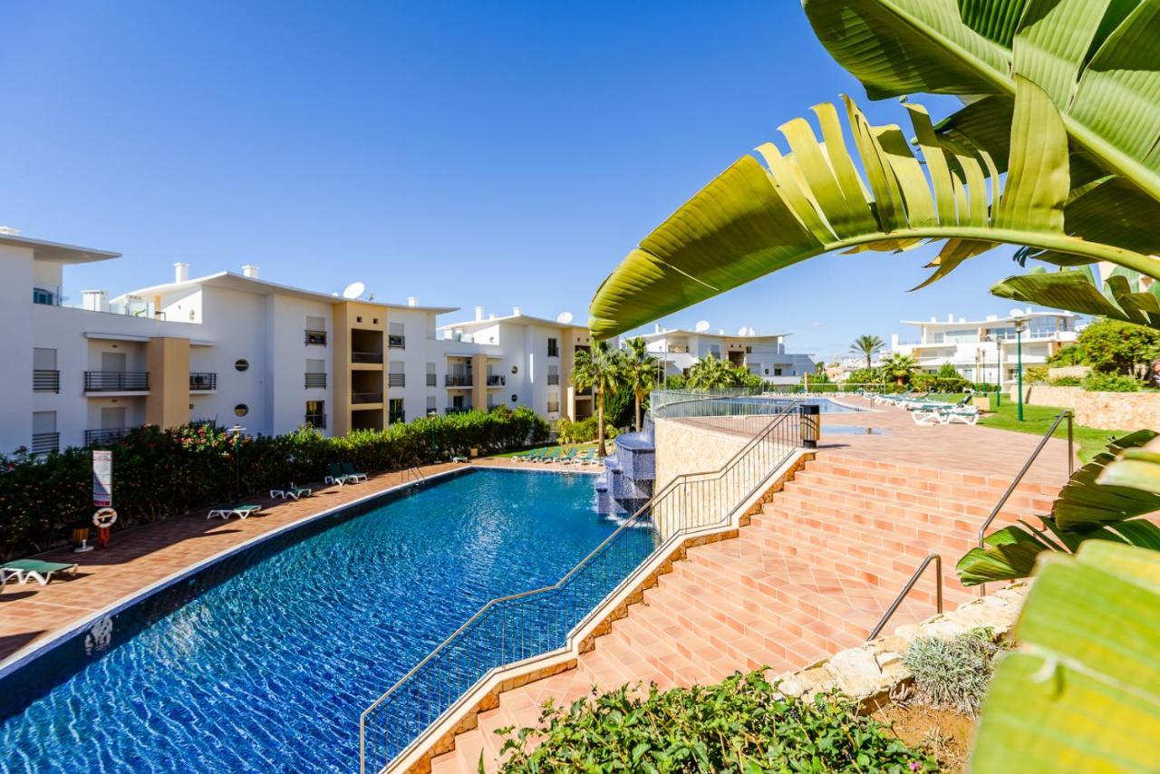 Bnb Homes Ocean View Apartment With Huge Sunny Terrace, 2 Swimming Pools & Tennis Court Albufeira Zewnętrze zdjęcie