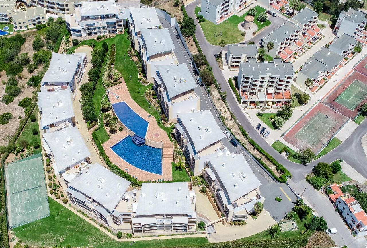 Bnb Homes Ocean View Apartment With Huge Sunny Terrace, 2 Swimming Pools & Tennis Court Albufeira Zewnętrze zdjęcie