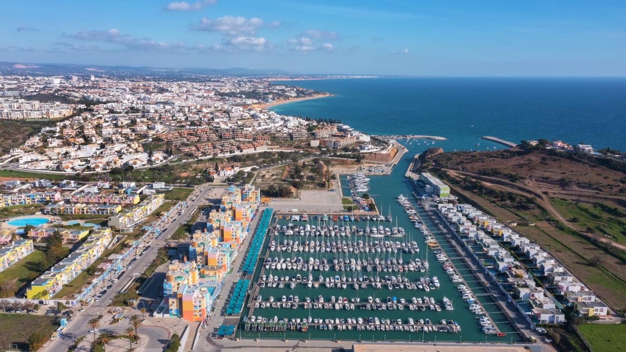 Bnb Homes Ocean View Apartment With Huge Sunny Terrace, 2 Swimming Pools & Tennis Court Albufeira Zewnętrze zdjęcie